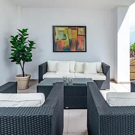 Tropical In Arqueros With Mountain Views And Private Garden * Benahavís