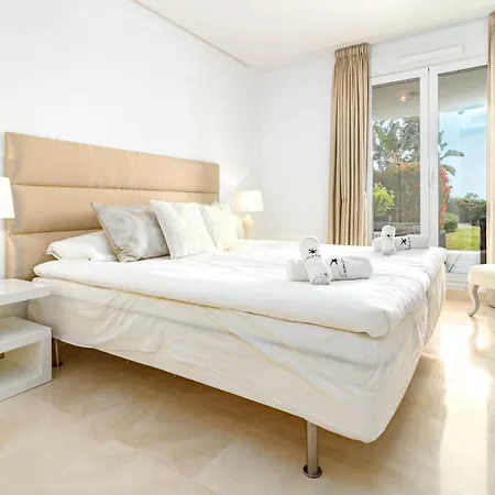 Tropical In Arqueros With Mountain Views And Private Garden